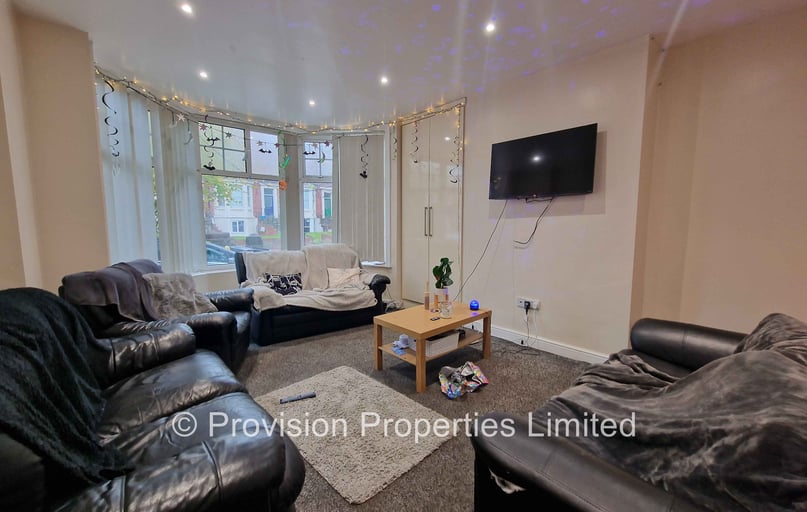 St. Michaels Villas, Headingley, Leeds - Image 1