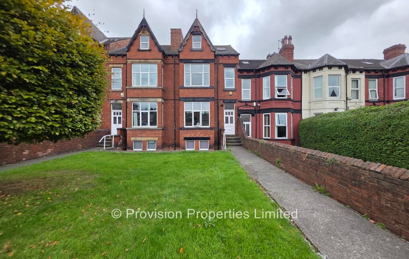 Brudenell Road, Hyde Park, Leeds - Image 1