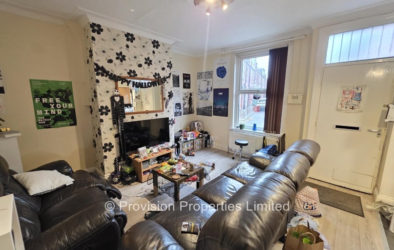 Harold Avenue, Hyde Park, Leeds - Image 1