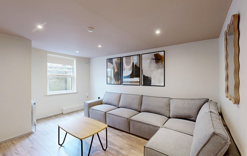 Chestnut Avenue, Hyde Park, Leeds - Image 1