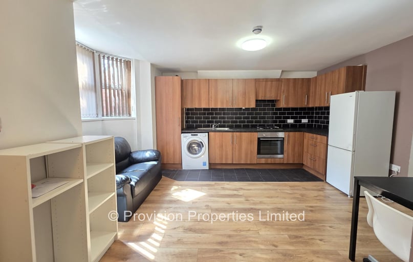 Brudenell Mount, Hyde Park, Leeds - Image 1