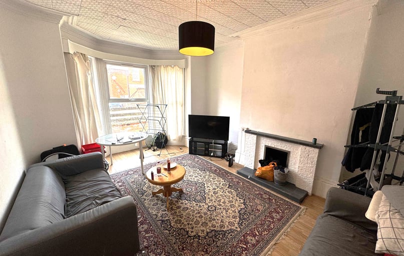 St Michaels Terrace, Headingley, Leeds - Image 1