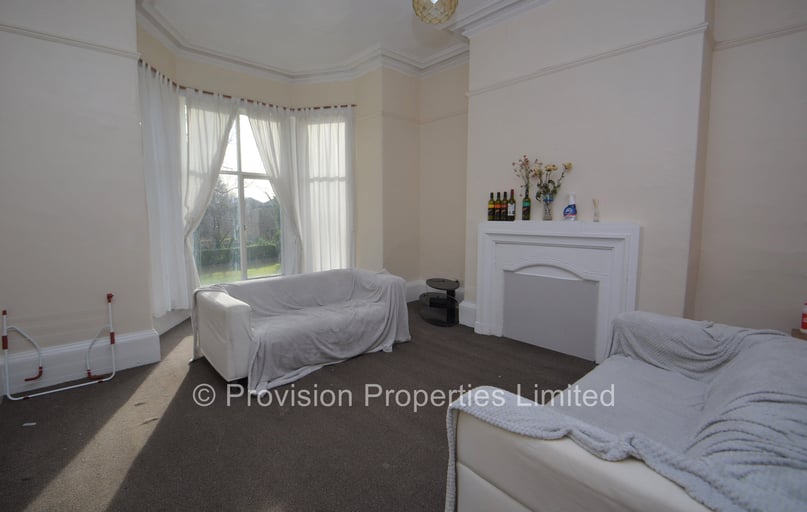 Cliff Road, Rampart Road, Leeds - Image 1