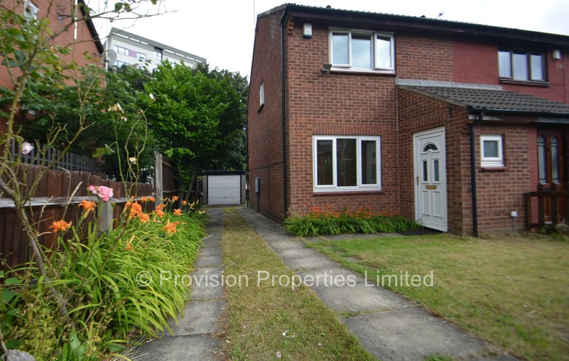 Well Close Rise, Woodhouse, Leeds - Image 1