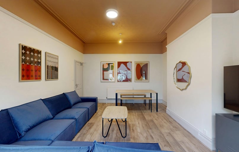 Ash Grove, Hyde Park, Leeds - Image 1