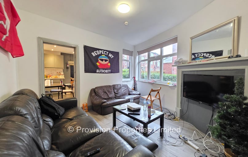 Manor Drive, Hyde Park, Leeds - Image 1