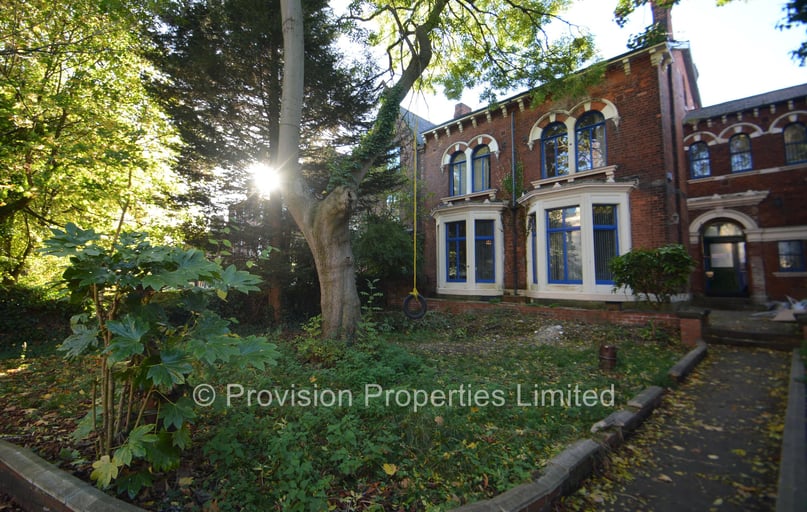 St Johns Terrace, Hyde Park, Leeds - Image 1