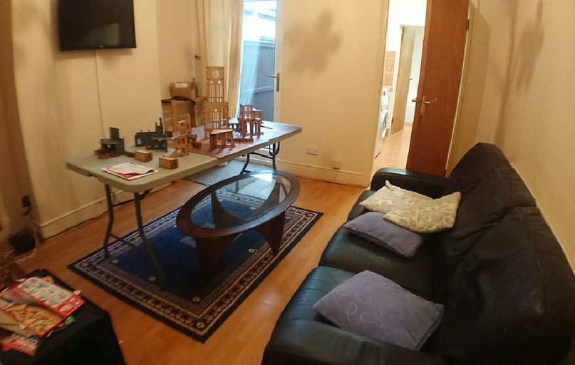 Warwards Lane, Selly Oak, Selly Park, Birmingham - Image 1