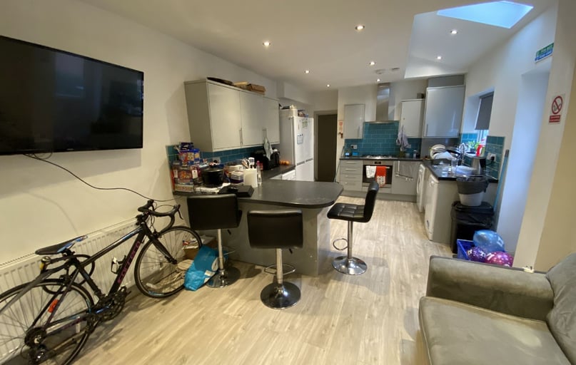 Dawlish Road, Selly Oak, Selly Park, Birmingham - Image 1