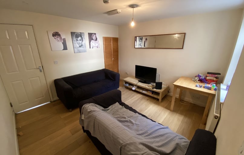 Dawlish Road, Selly Oak, Selly Park, Birmingham - Image 1