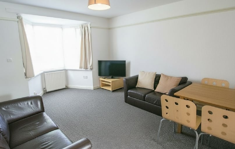 Poole Crescent (D), Harborne, Harborne, Birmingham - Image 1