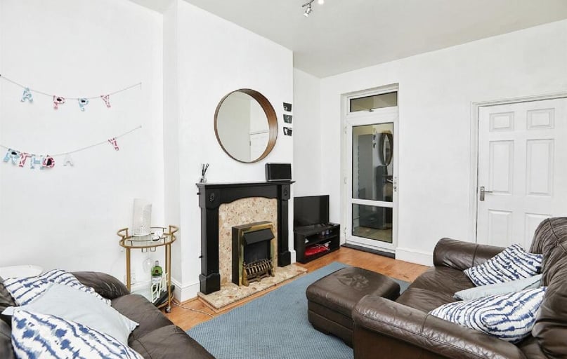 Slack Lane (D), California, California, Nottingham - Image 1