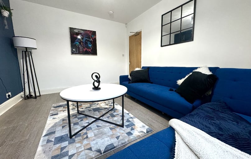 Welby Avenue - Room 1, Lenton, Lenton, Nottingham - Image 1