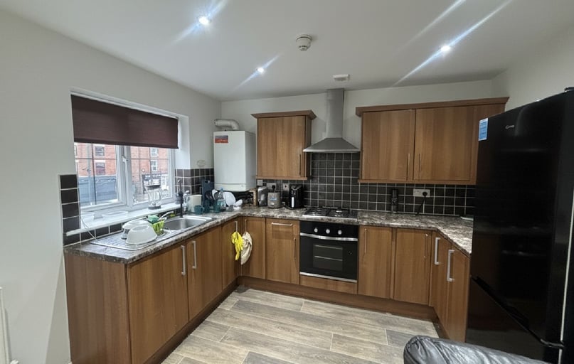 F5 Bwas 205 Alfreton Rd,, Radford, Nottingham - Image 1