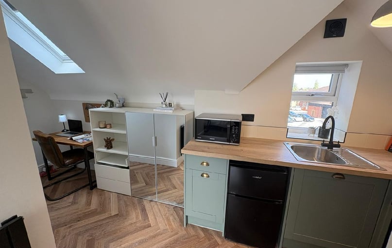 U 71 Raddlebarn Road, Selly Oak, Selly Park, Birmingham - Image 1