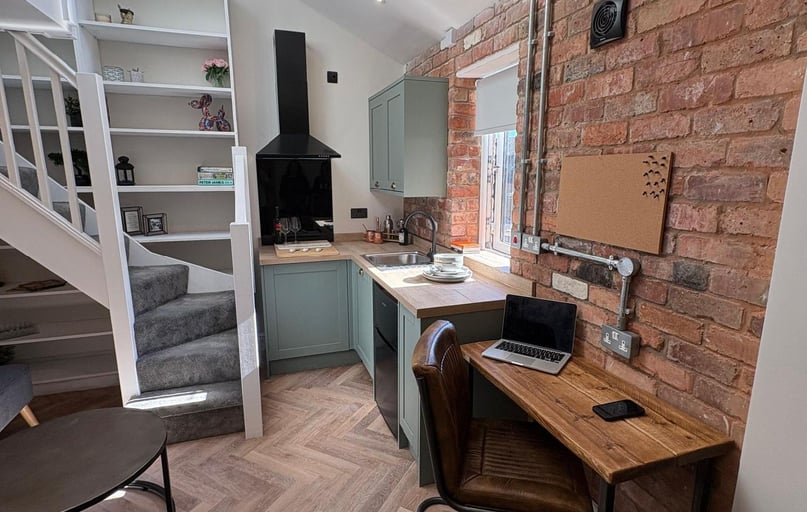 U 71 Raddlebarn Road, Selly Oak, Selly Park, Birmingham - Image 1