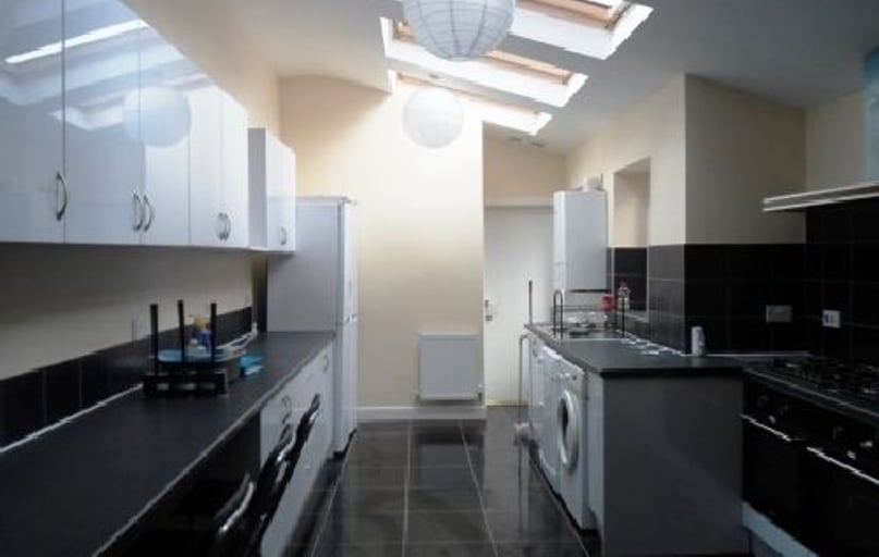 Dartmouth Road, Selly Oak, Selly Park, Birmingham - Image 1