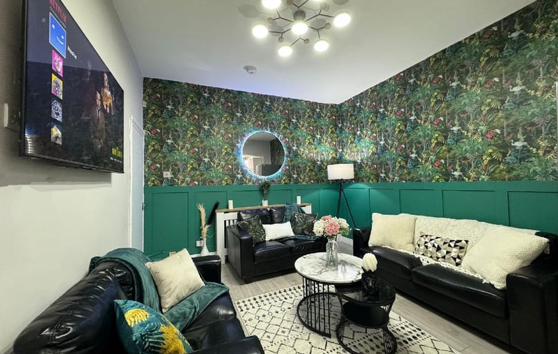 Raddlebarn Road, Selly Oak, Selly Park, Birmingham - Image 1