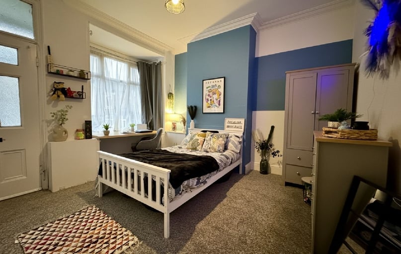 Alton Road, Selly Oak, Selly Park, Birmingham - Image 1