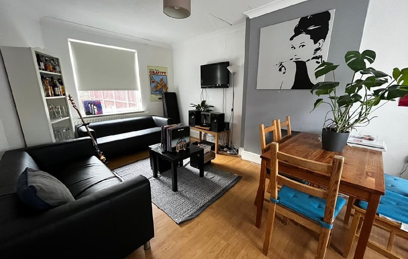 Rolleston Drive, Lenton, Lenton, Nottingham - Image 1