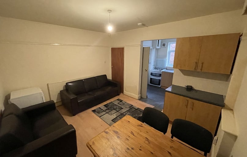 Beeston Road, Dunkirk, Dunkirk, Nottingham - Image 1