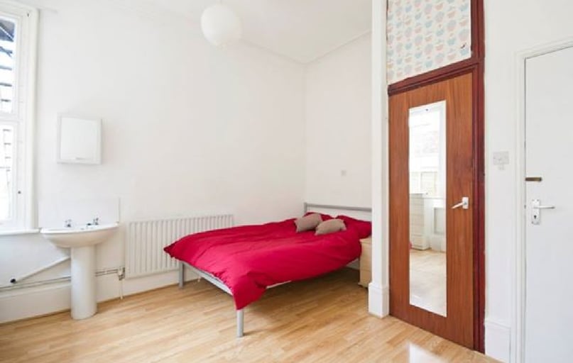 Forest Rd West Flat 1, Arboretum, Radford, Nottingham - Image 1