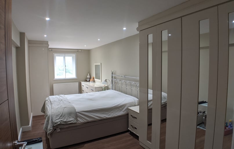 Oxford Road, Chorlton on Medlock, Manchester - Image 1