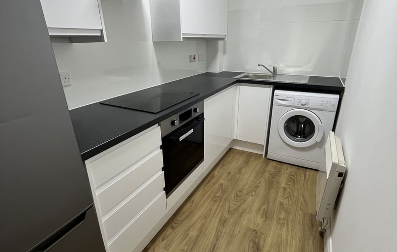 Plymouth Grove, Ardwick, Manchester - Image 1