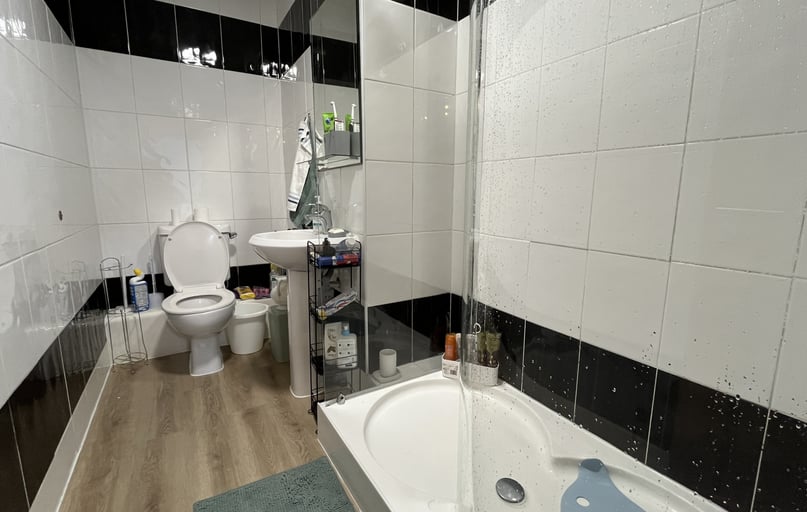 Plymouth Grove, Ardwick, Manchester - Image 1