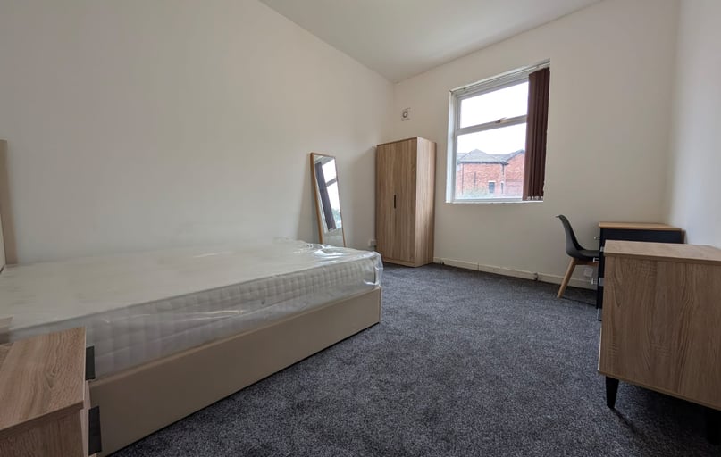 Richmond Grove, Ardwick, Manchester - Image 1