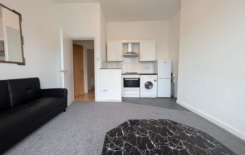 Richmond Grove, Ardwick, Manchester - Image 1