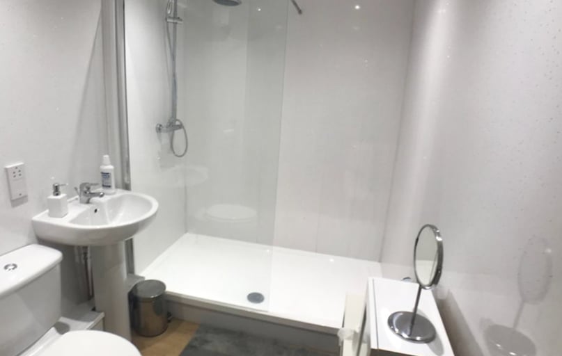 Oxford Road, Chorlton on Medlock, Manchester - Image 1