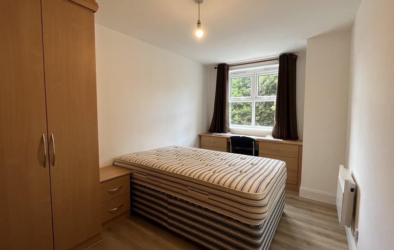 Plymouth Grove, Ardwick, Manchester - Image 1