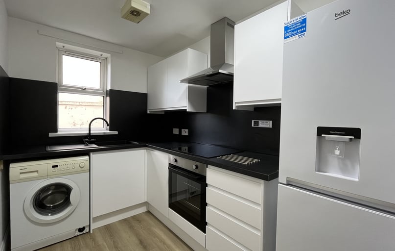 Plymouth Grove, Ardwick, Manchester - Image 1