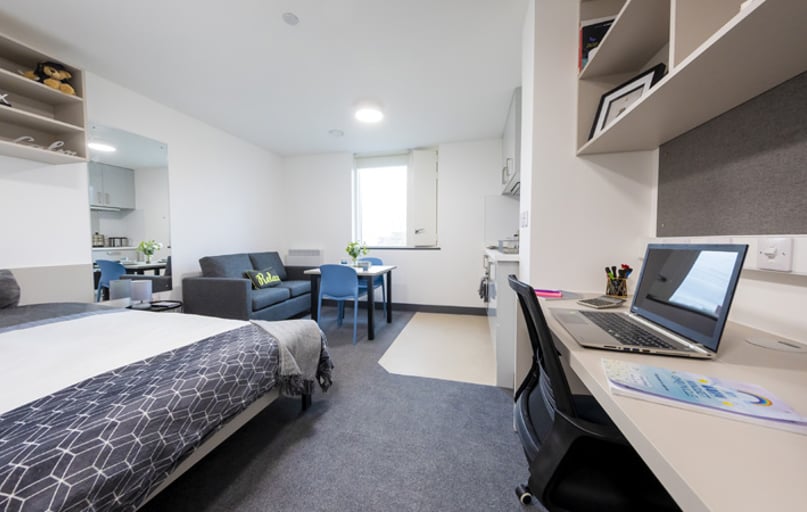 Village Deluxe (Studio room), Student Village, University Campus, Staffordshire University, Stoke - Image 1
