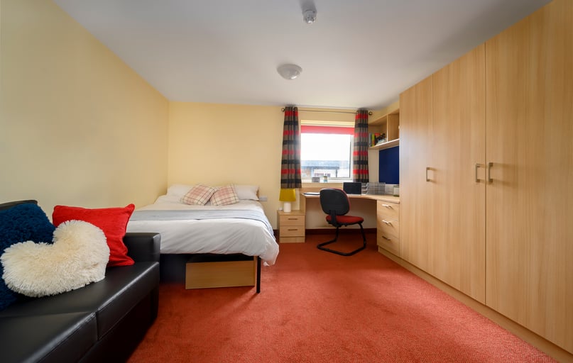 65 Cadnam Close, Harborne, Birmingham - Image 1