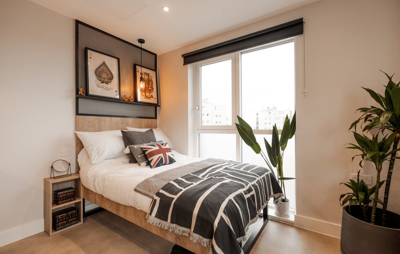 Ultimate Studio, YourTRIBE South Bermondsey, 349 Ilderton Road, Bermondsey, London - Image 1
