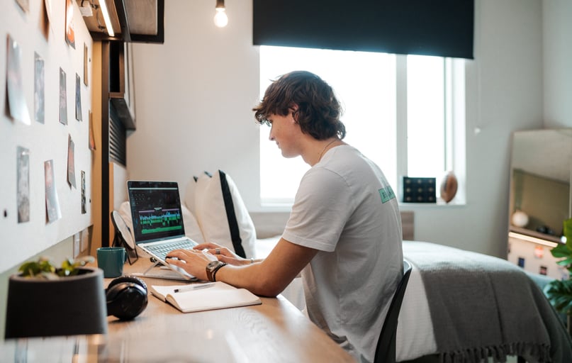 Superior Studio, YourTRIBE Southwark, 671 - 679 Old Kent Road, Peckham, London - Image 1