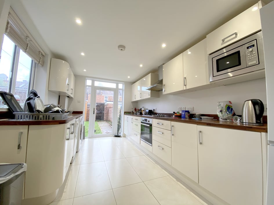 Monks rd, Mount pleasant, Exeter - Image 1