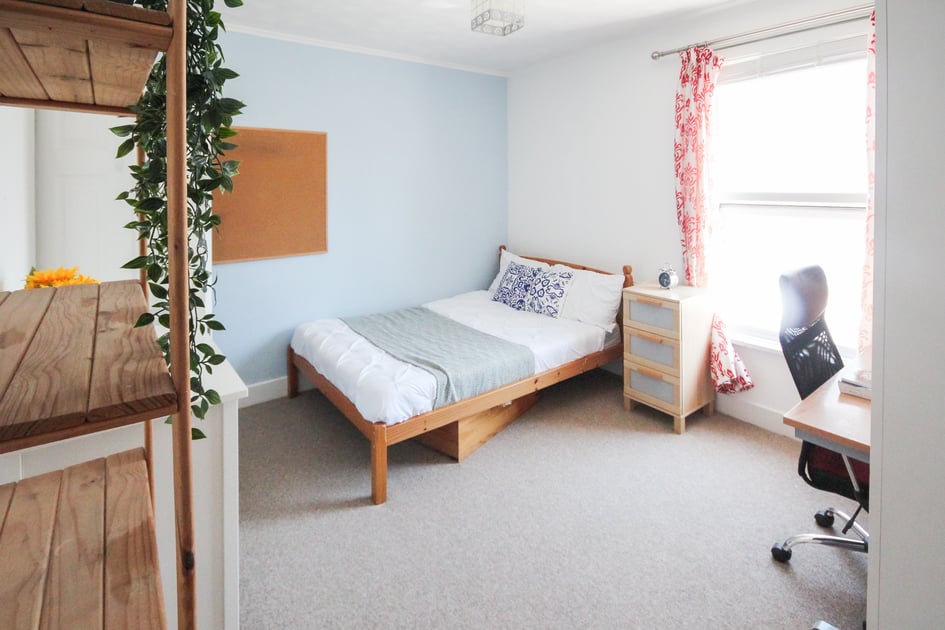 Lawson Road (ALL DOUBLE BEDROOMS), Southsea, Portsmouth - Image 1