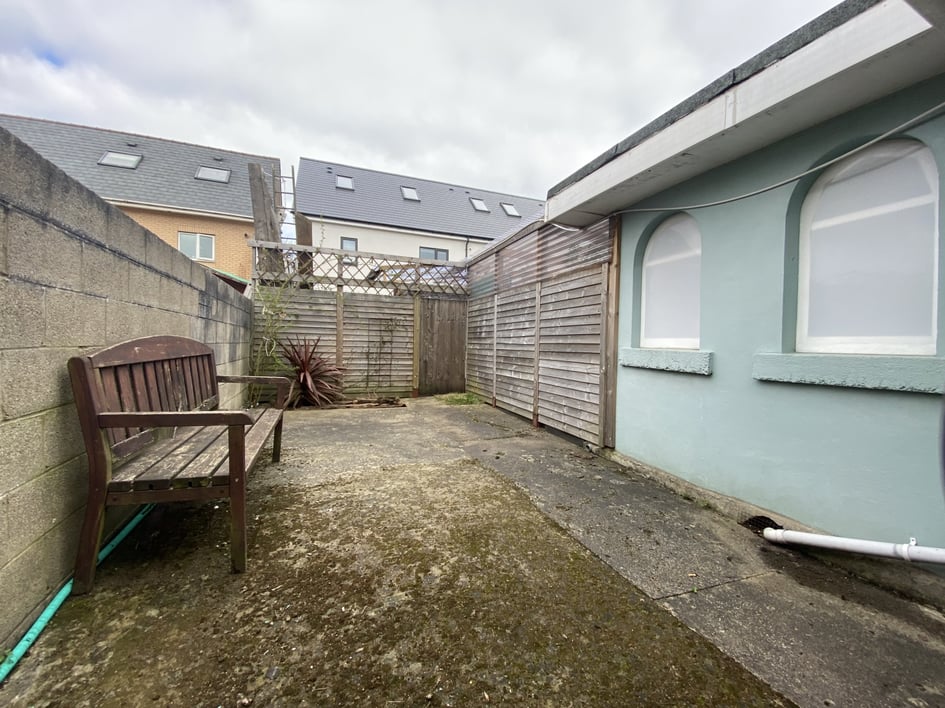 Roath, Plasnewydd, Cardiff - Image 1