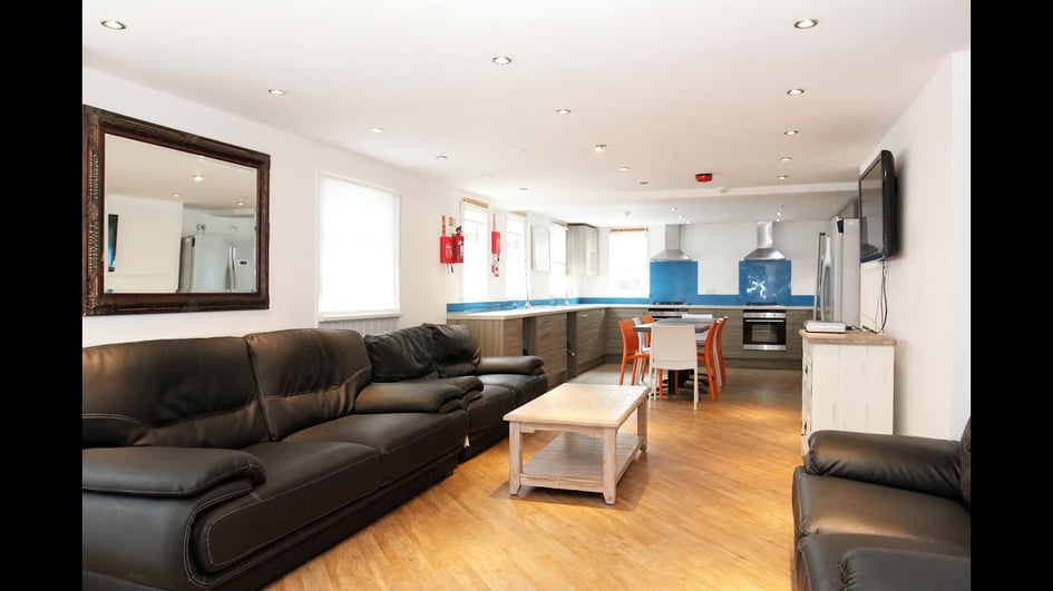 Queen Anne Terrace, City Centre, Plymouth - Property Video