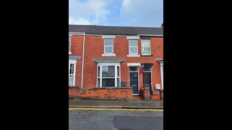 Gwydr Crescent, Uplands, Swansea - Property Video
