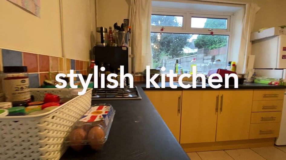 Cathays, Cardiff - Property Video