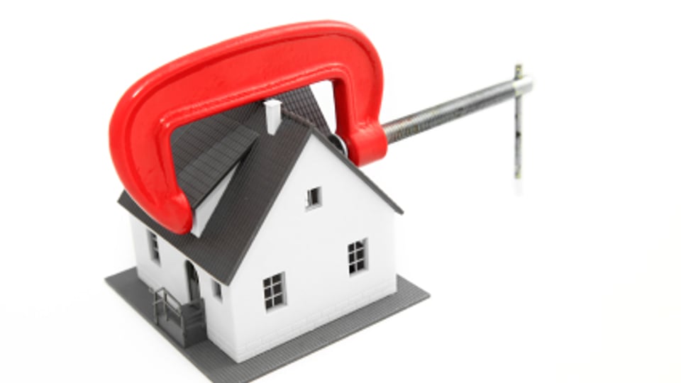 Falling yields put landlords under pressure