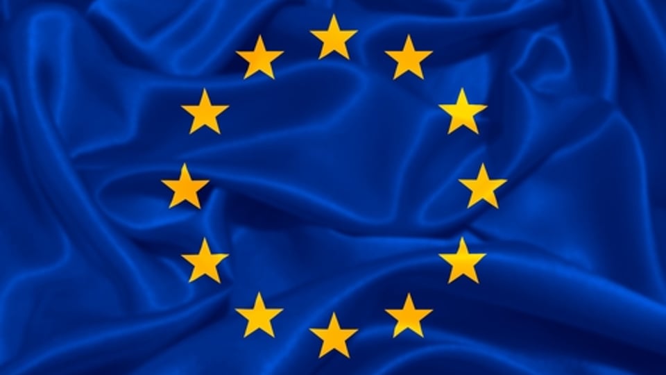 Government urged to give EU citizens proof of residence