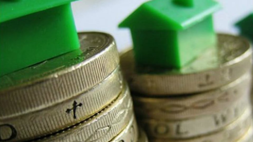 Long distance commuters boost rise in residential rents