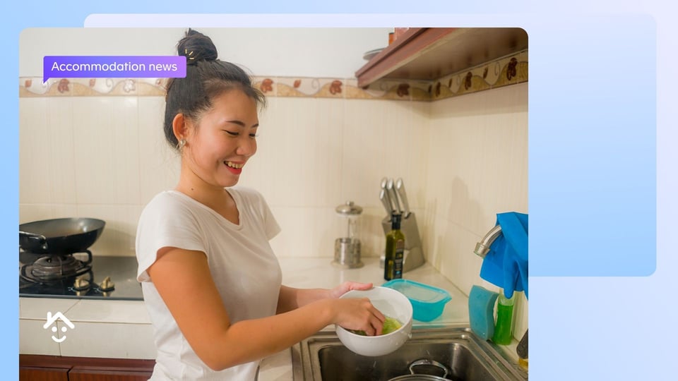 Uni students say 'helicopter parents' are the reason they struggle with household tasks